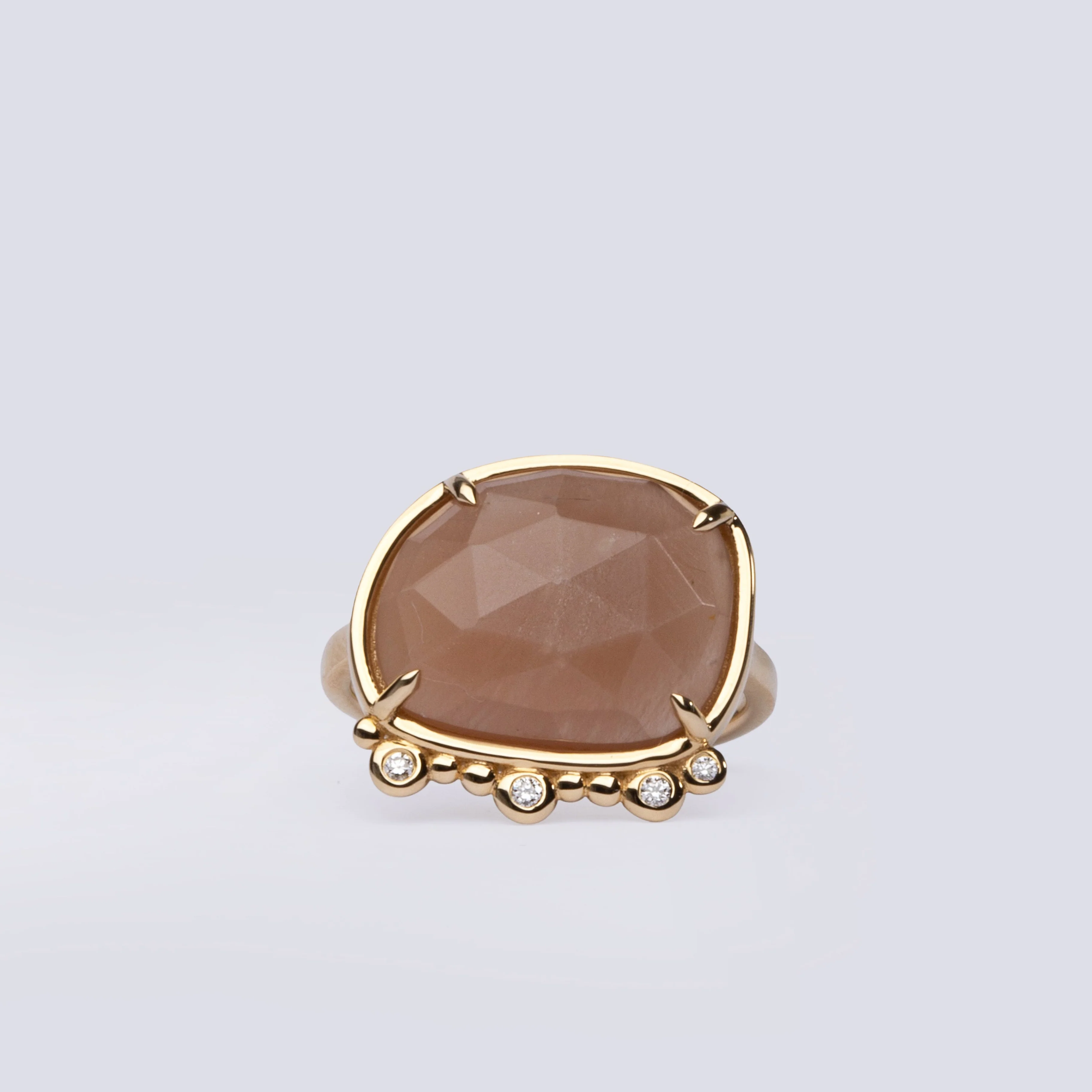 Lunar Whisper – 14K Gold Ring with Moonstone & Diamonds - Image 3