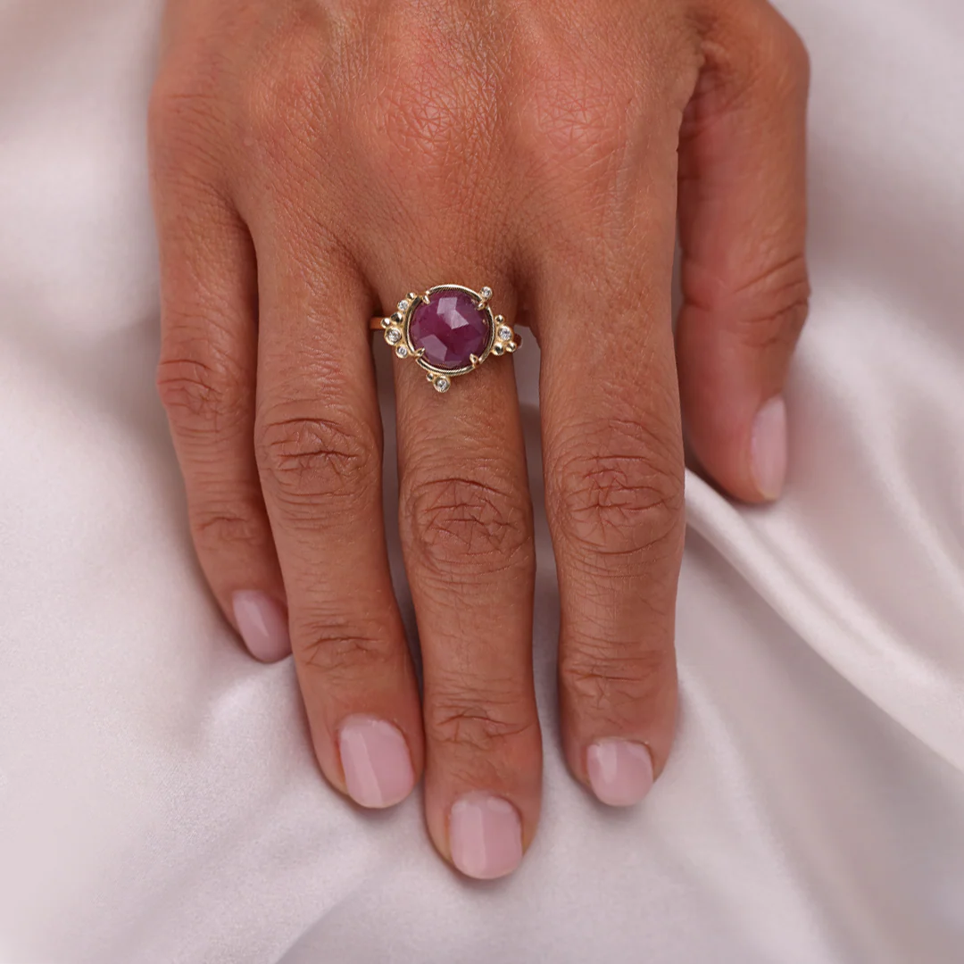14K Gold Round Rose cut Ruby Ring with 6 Diamonds - Image 5