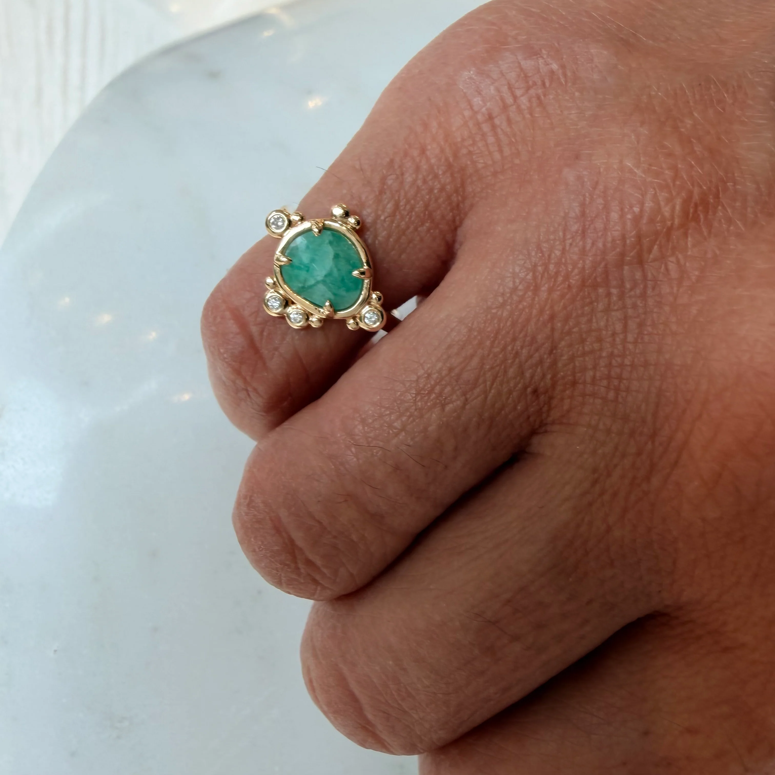 Dreamlight – 14K Gold Ring with Emerald & Diamonds - Image 5