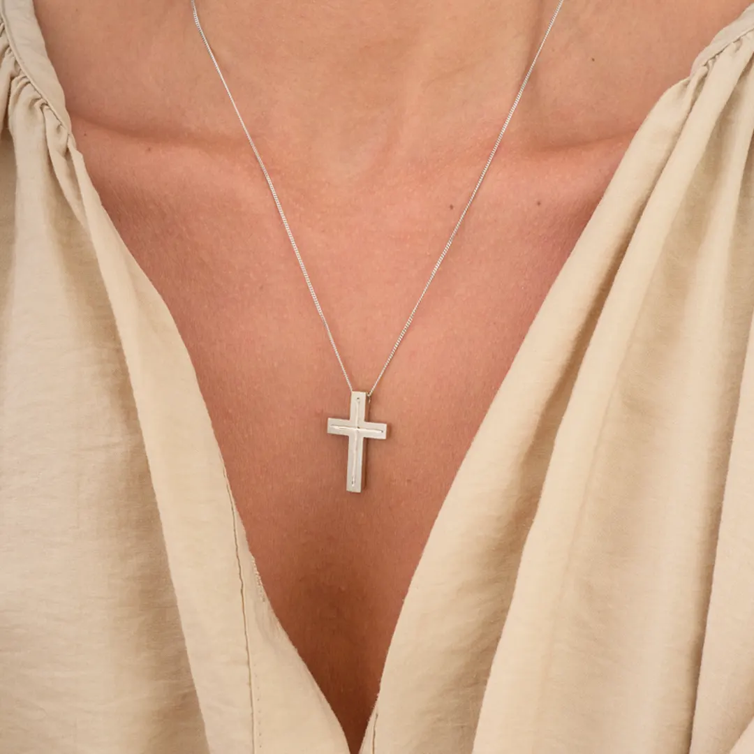 Hallmarked Gold Cross Pendant - Image 3