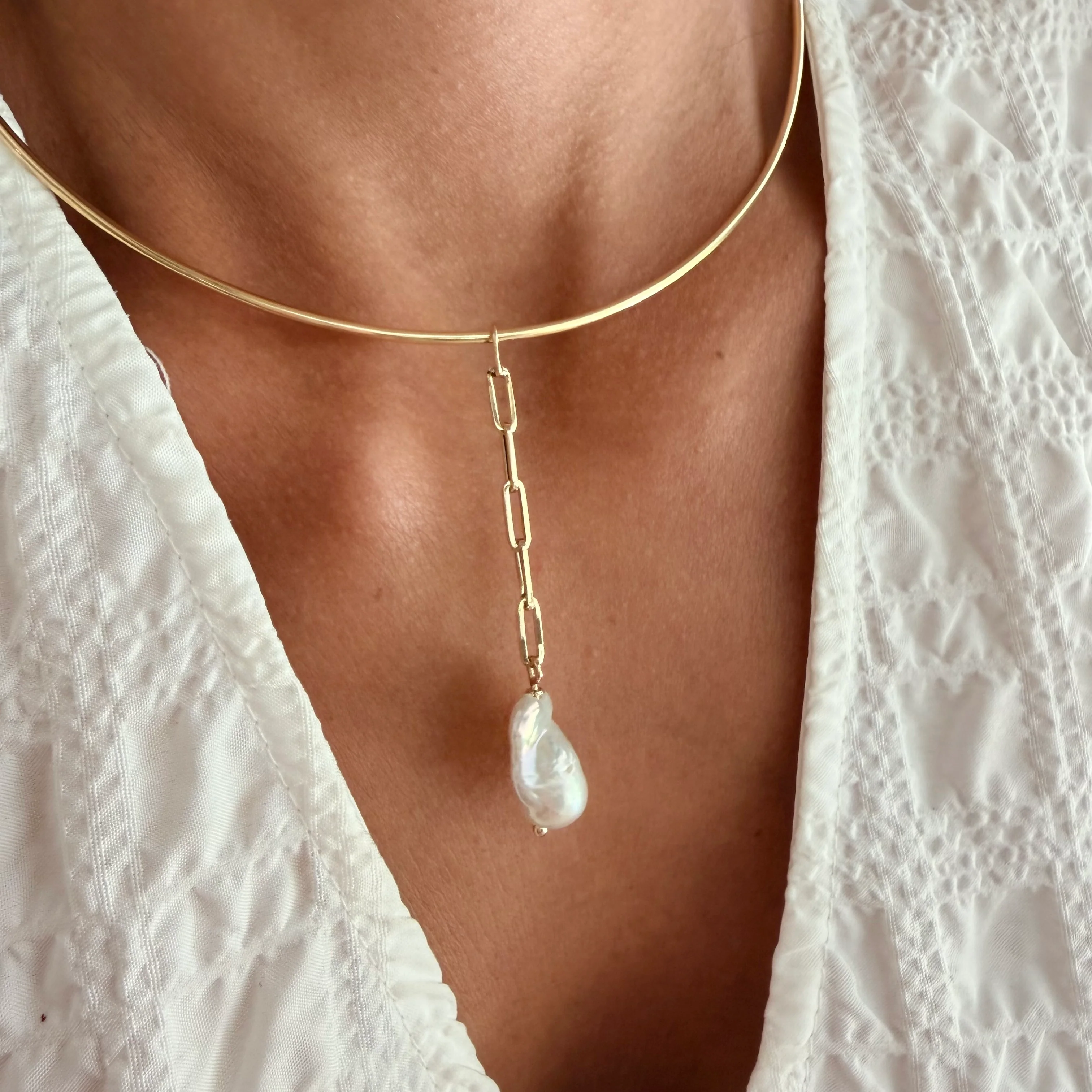 Medium Baroque Pearl Chain Motif - Image 2