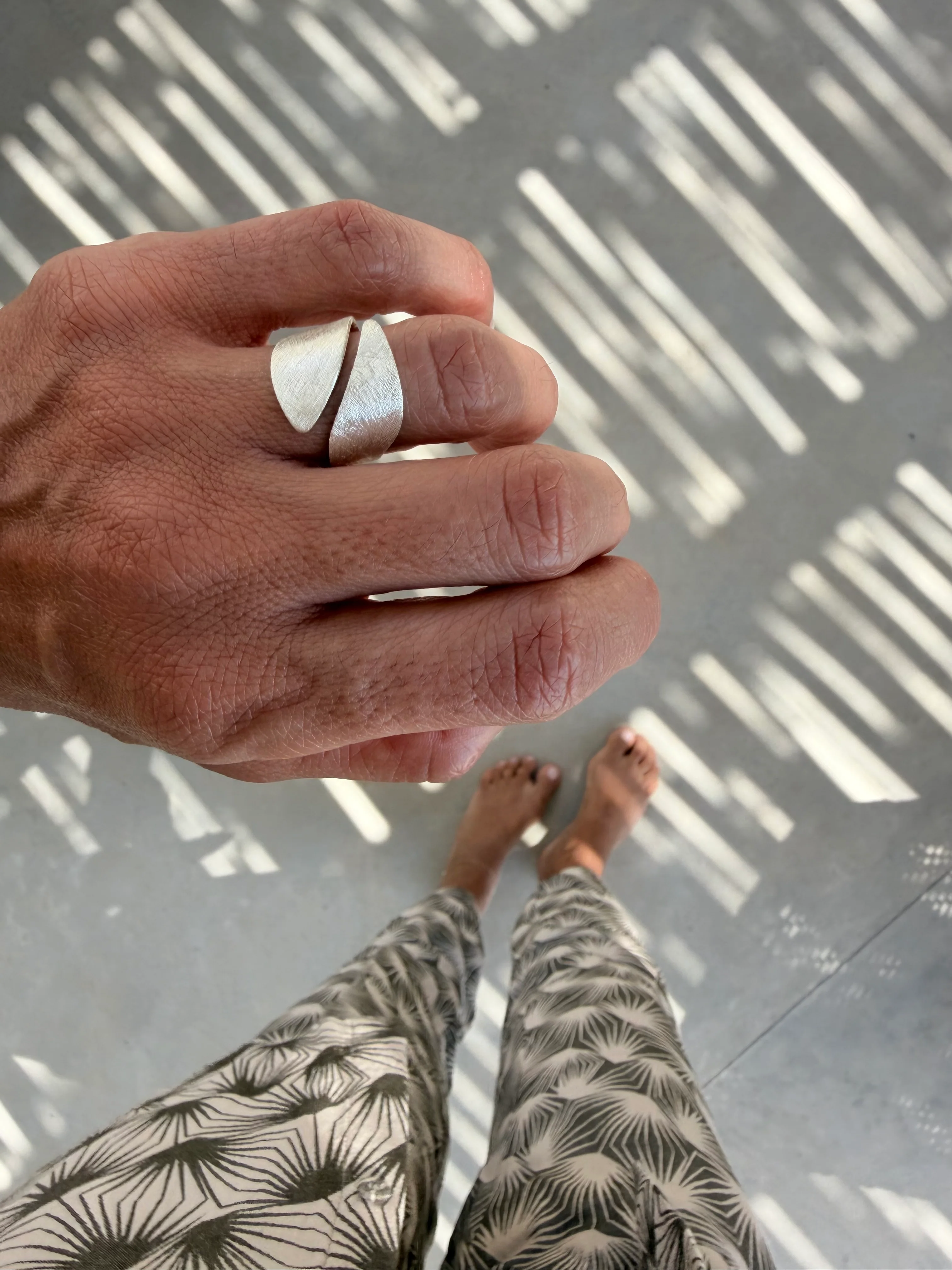 Short Leaf Ring - Image 2