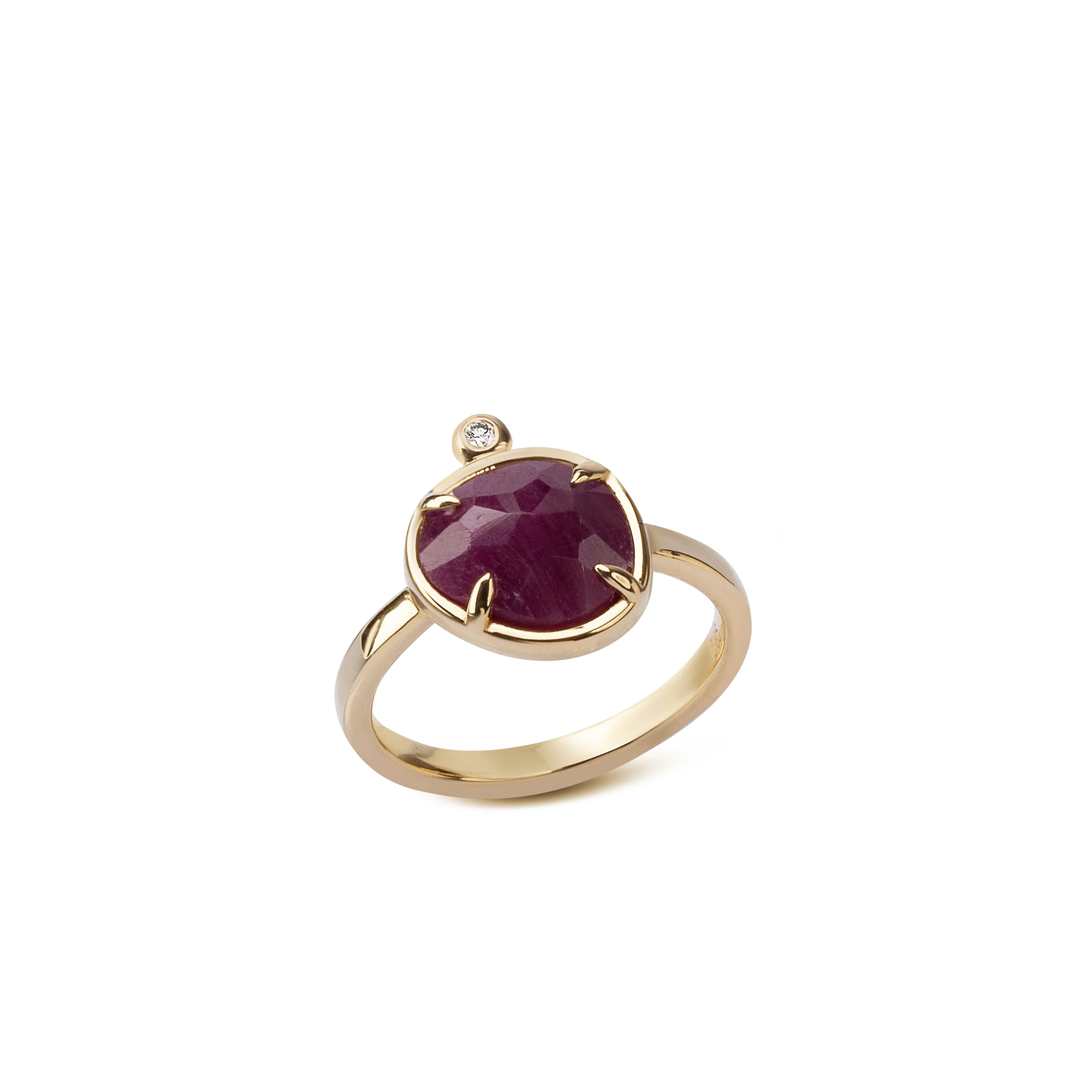 Silent Fire – 14K Gold Ring with Ruby & Diamond