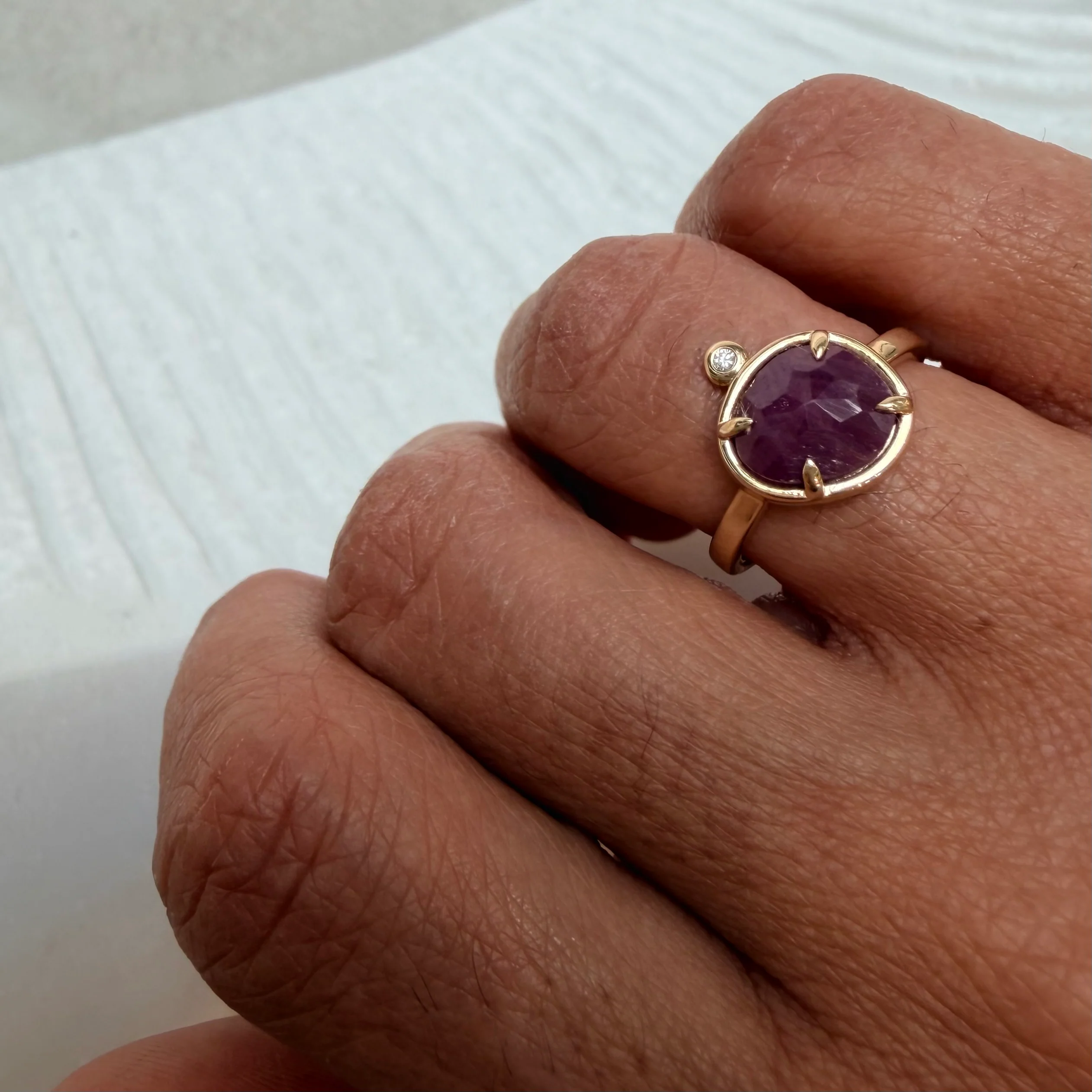 Silent Fire – 14K Gold Ring with Ruby & Diamond - Image 6